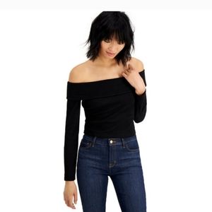 BAR Ill * BLACK OFF THE SHOULDER RIBBED TOP  SIZE SMALL LONG SLEEVES NWT